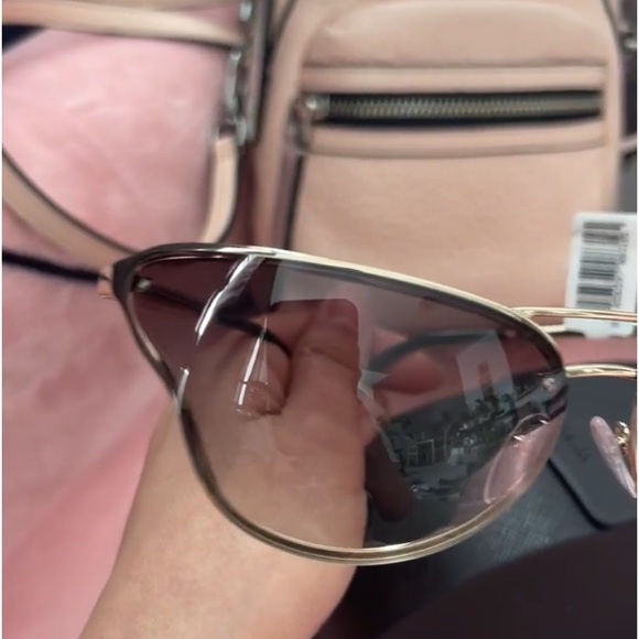 Prada’s Gold Butterfly Cat Eye Sunglasses SPR74V WITHOUT BOX - Picture 10 of 11